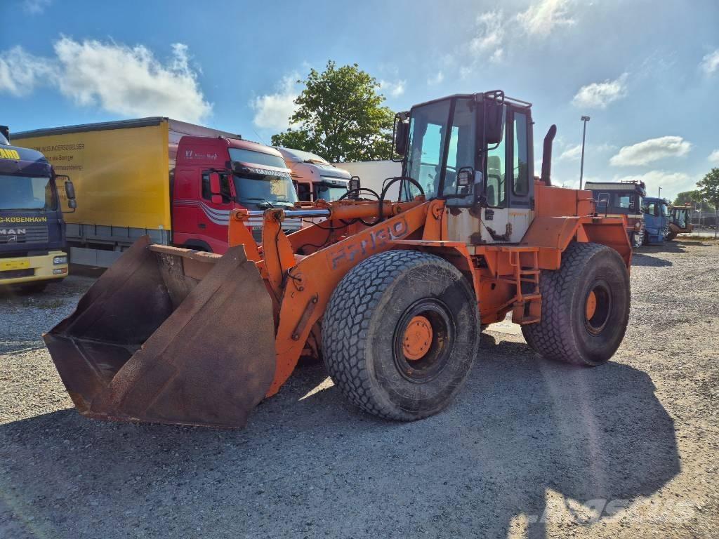 Hitachi FR 130 Kolesni nakladalci