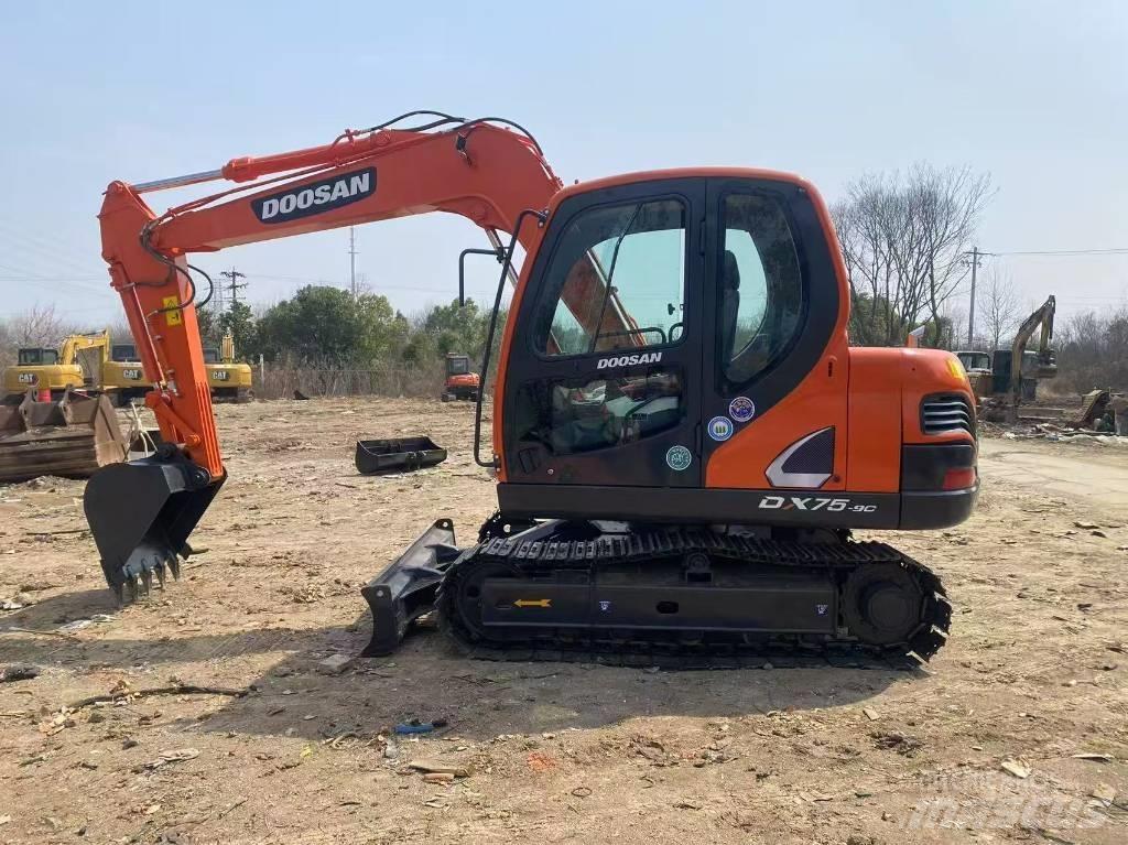 Doosan DX75 Mini bagri <7t
