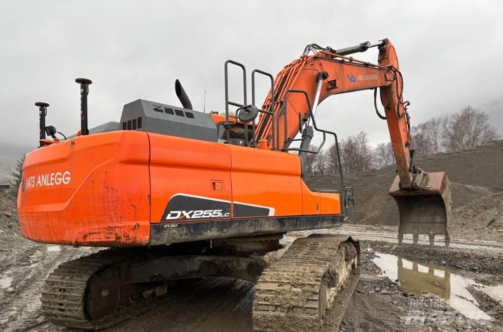 Doosan DX 255 LC-5 Bagri goseničarji