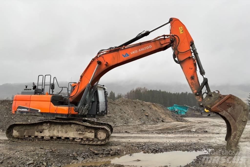 Doosan DX 255 LC-5 Bagri goseničarji