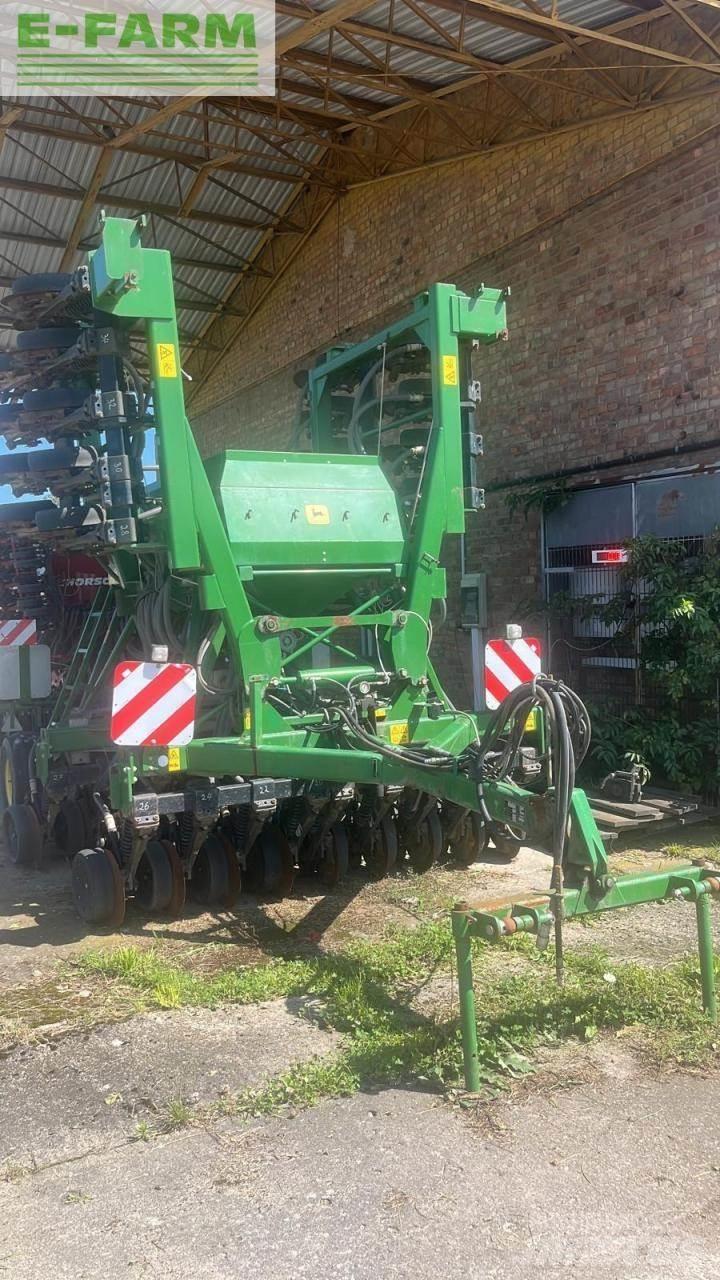 John Deere 750 A Natančne sejalnice