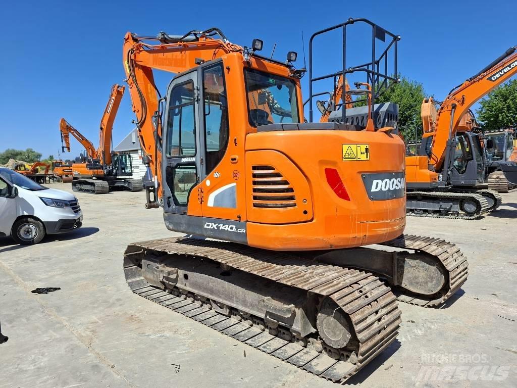 Doosan DX 140 LCR Bagri goseničarji