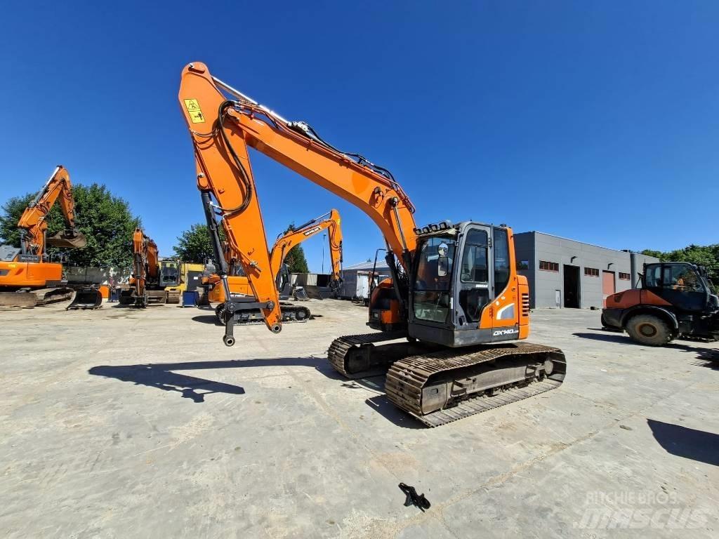 Doosan DX 140 LCR Bagri goseničarji