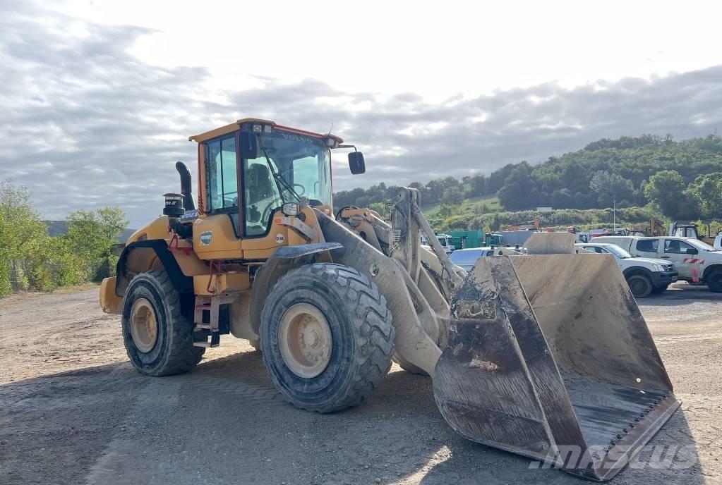 Volvo L 120 G Kolesni nakladalci