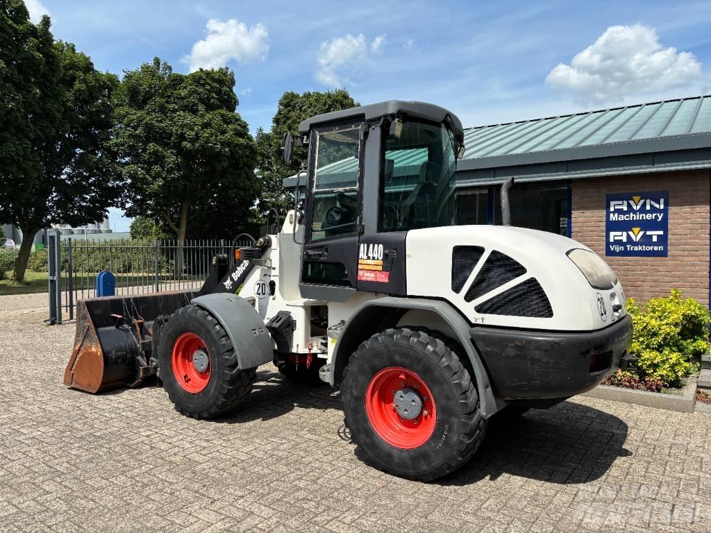Bobcat AL 440 D Kolesni nakladalci