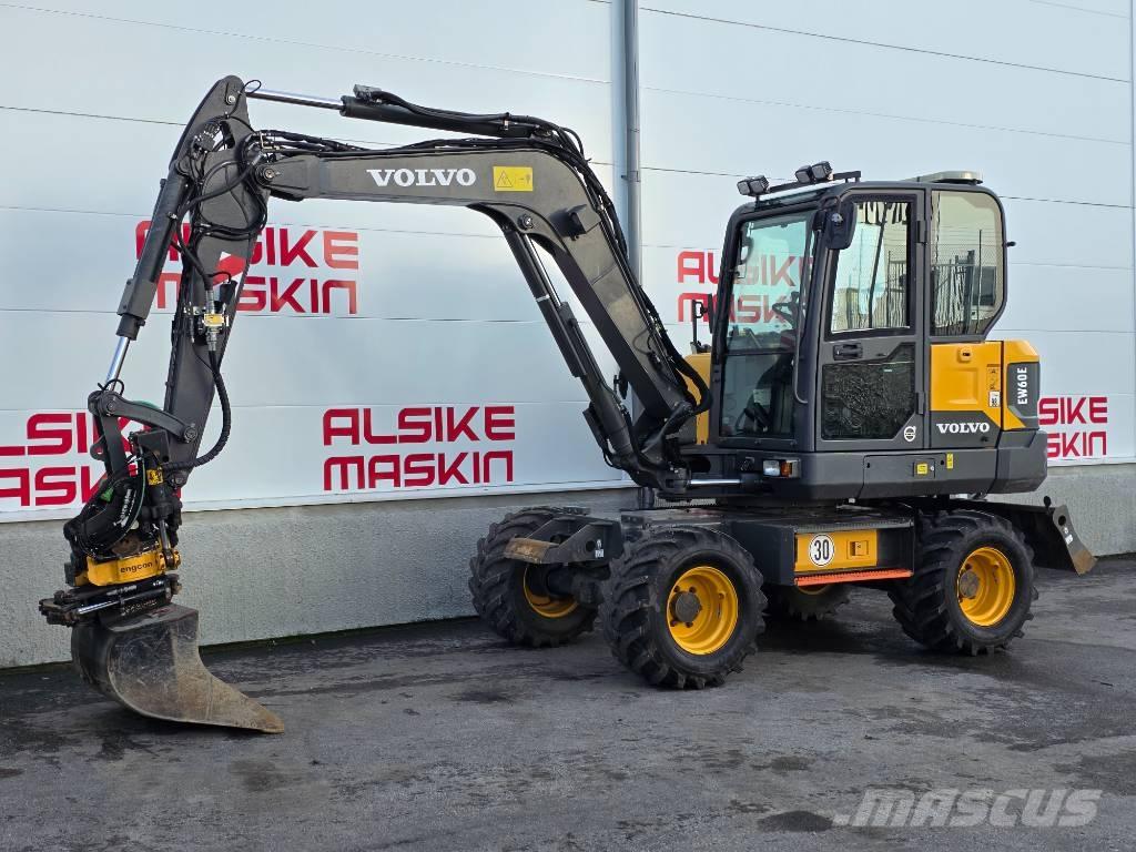 Volvo EW 60 E Bagri na kolesih