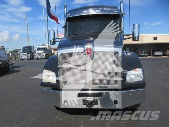 Kenworth T880 Vlačilci