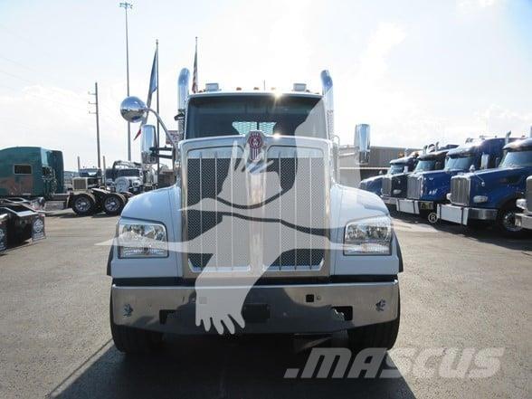 Kenworth W990 Vlačilci