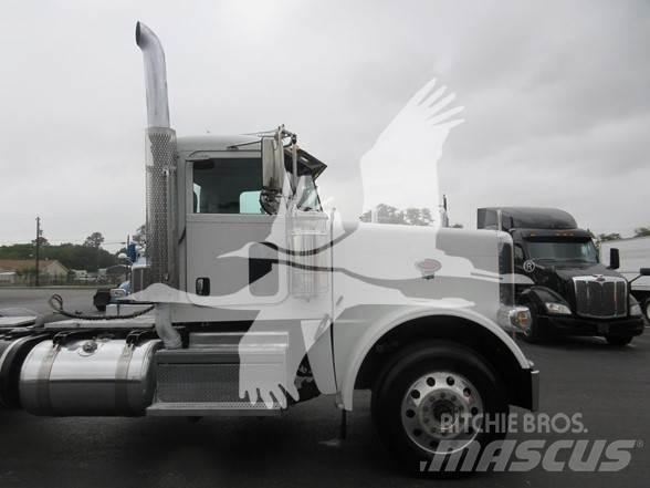 Peterbilt 389 Vlačilci