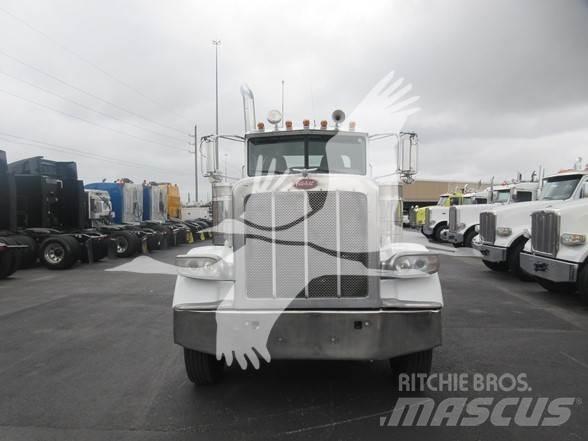 Peterbilt 389 Vlačilci
