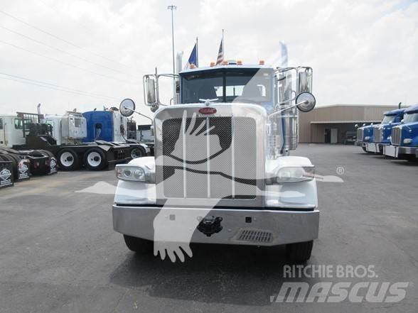 Peterbilt 389 Vlačilci