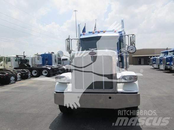 Peterbilt 389 Vlačilci