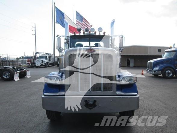 Peterbilt 389 Vlačilci