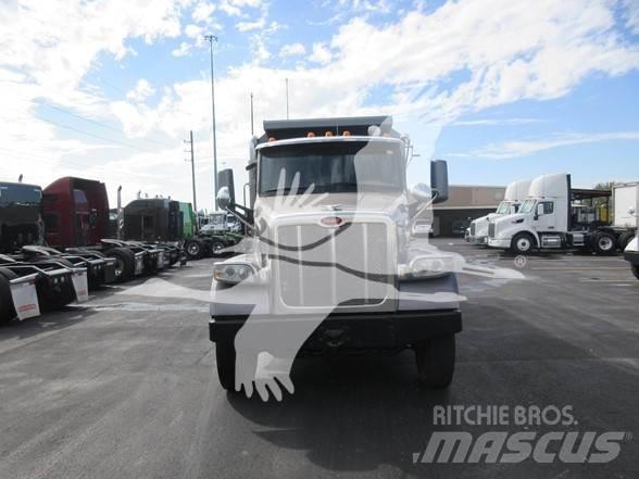 Peterbilt 567 Kiper tovornjaki