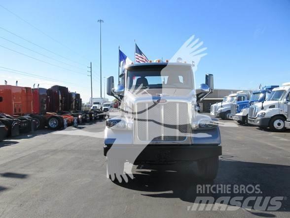 Peterbilt 567 Vlačilci