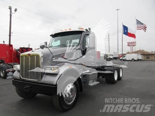 Peterbilt 567 Vlačilci