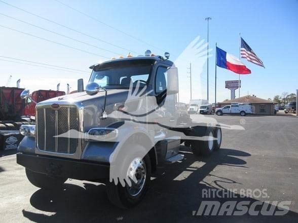 Peterbilt 567 Vlačilci