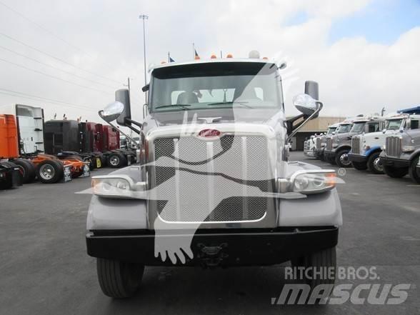 Peterbilt 567 Vlačilci