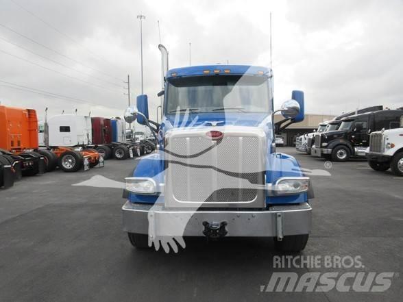 Peterbilt 567 Vlačilci