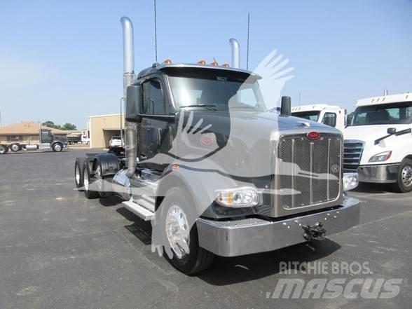Peterbilt 567 Vlačilci