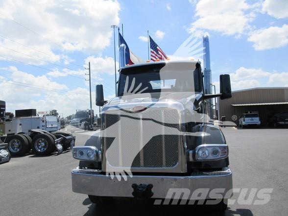 Peterbilt 567 Vlačilci