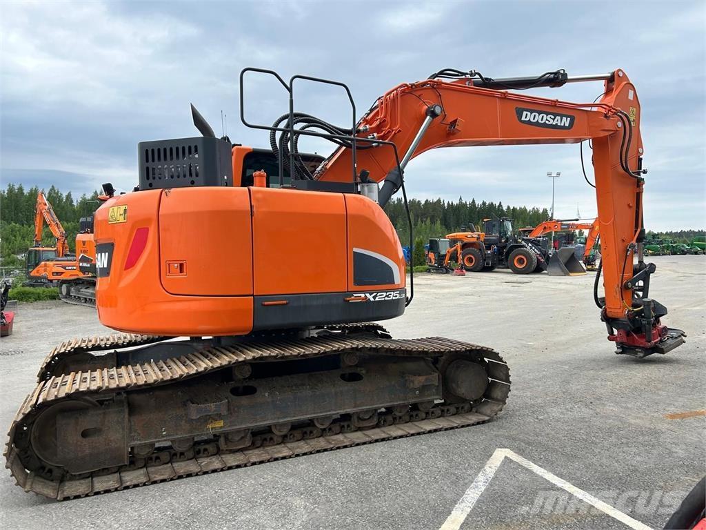 Doosan dx235lcr-5 Bagri goseničarji