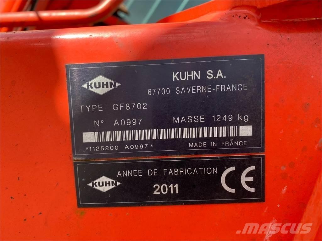 Kuhn GF 8702 Obračalniki in zgrabljalniki