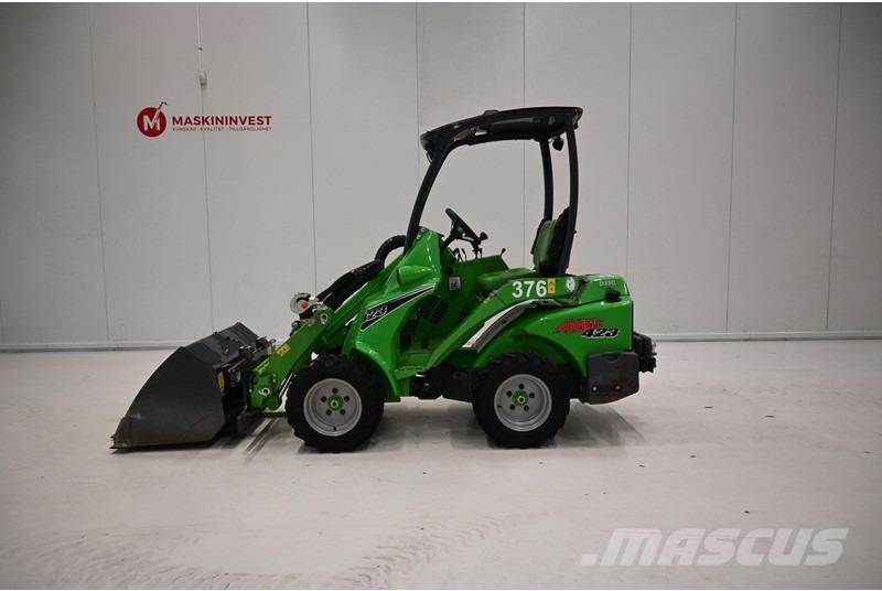 Avant 423 Kolesni nakladalci