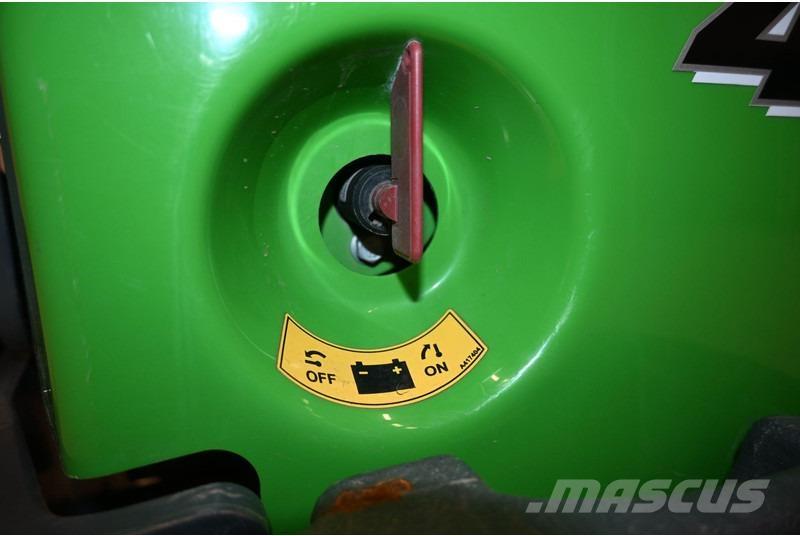 Avant 423 Kolesni nakladalci