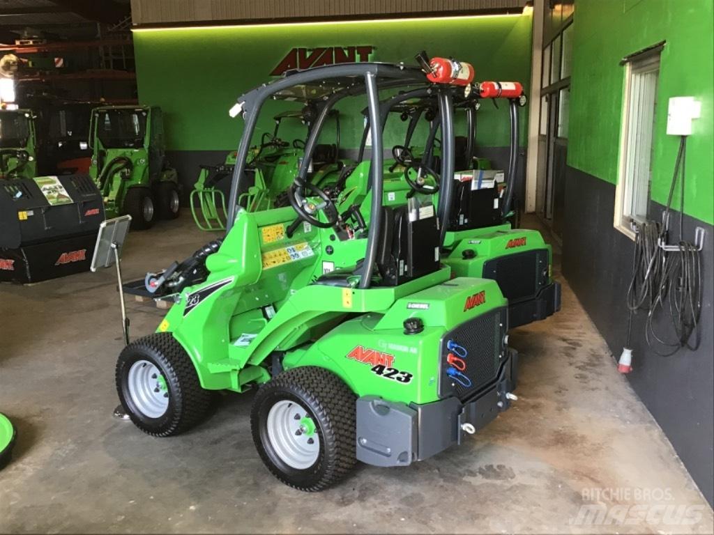 Avant 423 Skid steer mini nakladalci