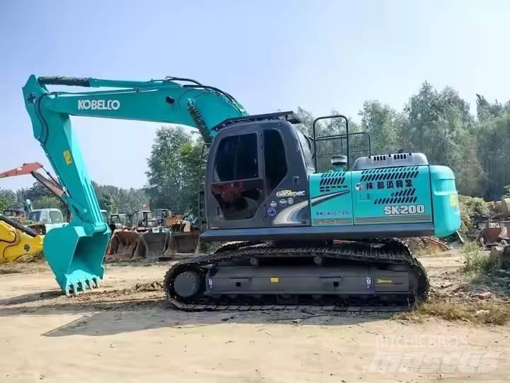 Kobelco SK200-8 Bagri goseničarji