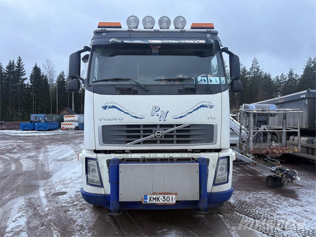 Volvo FH 8x4 Tovornjaki z žerjavom