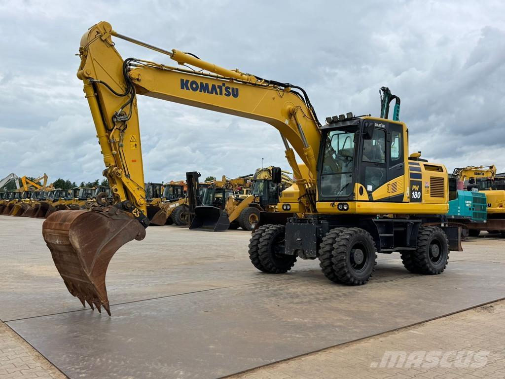 Komatsu PW180-11 Bagri na kolesih