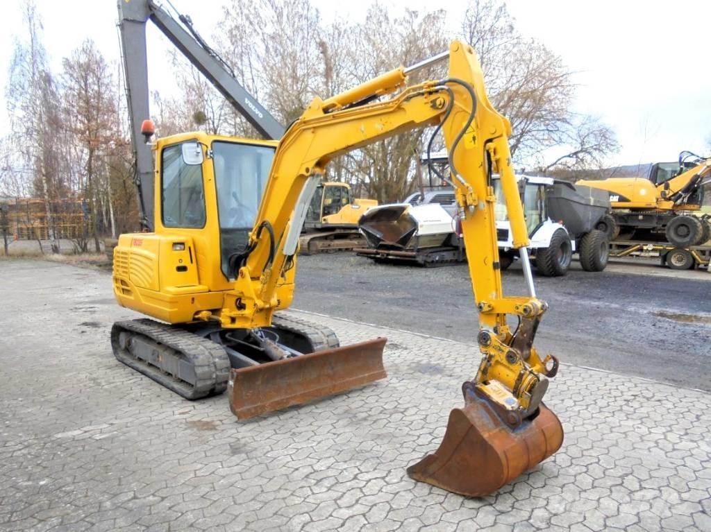 Takeuchi TB 235 Mini bagri <7t