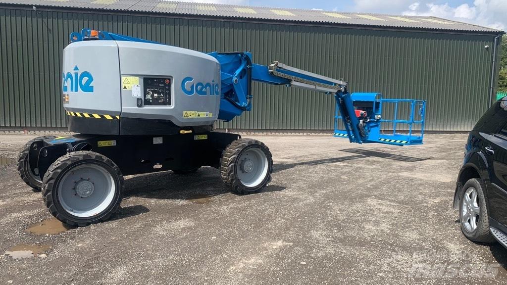 Genie Z62/40 JRT Zglobne dvižne ploščadi