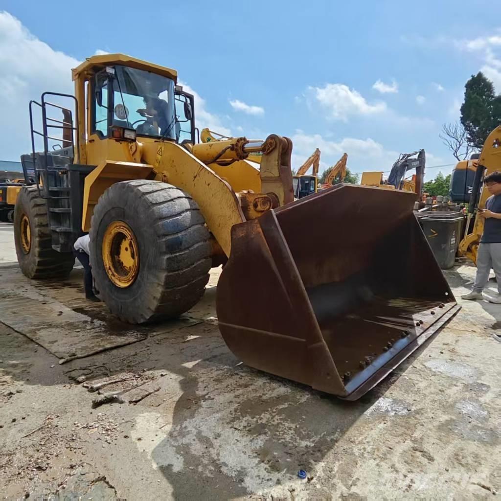 Komatsu WA 500-3 Kolesni nakladalci