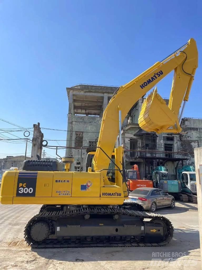 Komatsu PC 300 LC-7 Bagri goseničarji