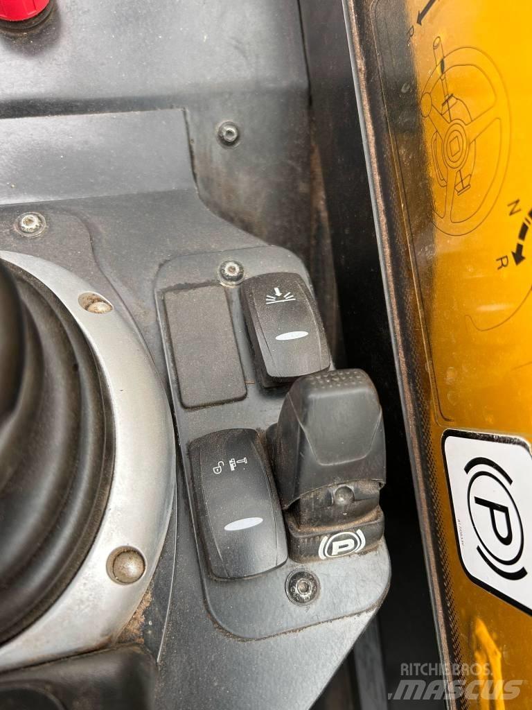 JCB 525-60 AGRI Kmetijski teleskopski nakladalci