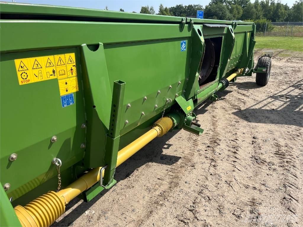 Krone X-Disc 6200 Priključki za stroje za krmo na lastni pogon