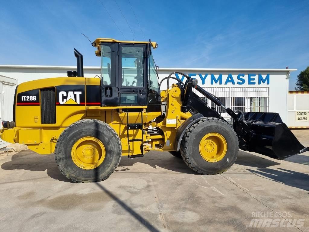 CAT IT 28 G Kolesni nakladalci