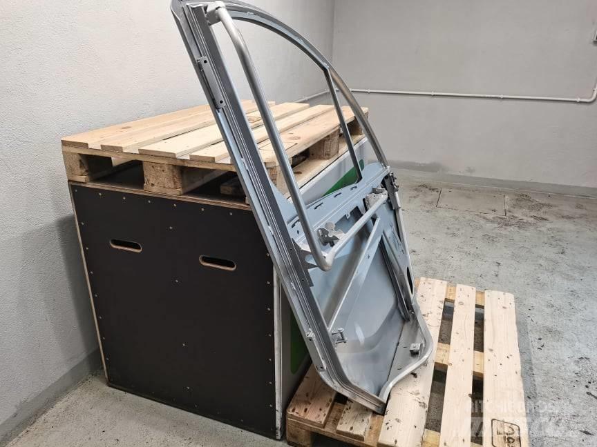 Manitou MLT 635 door Kabine in notranjost