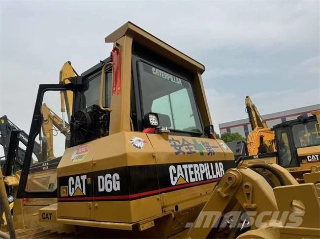 CAT D 6 G Buldožerji goseničarji