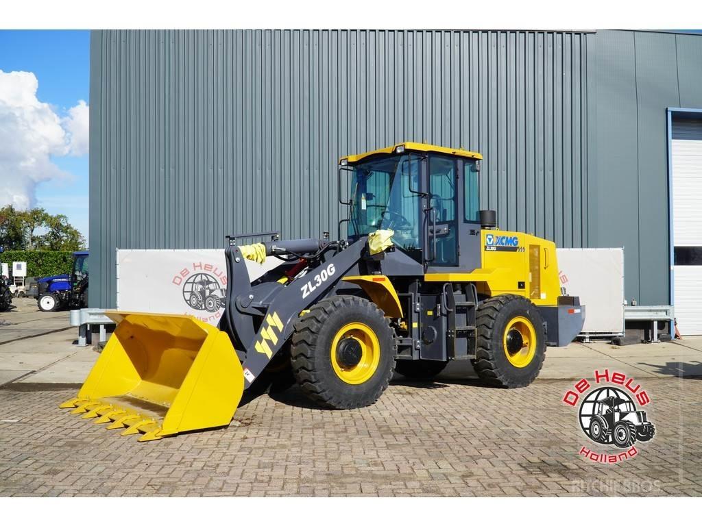 XCMG ZL30G Kolesni nakladalci