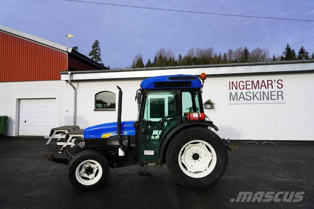 New Holland TN70NA Traktorji