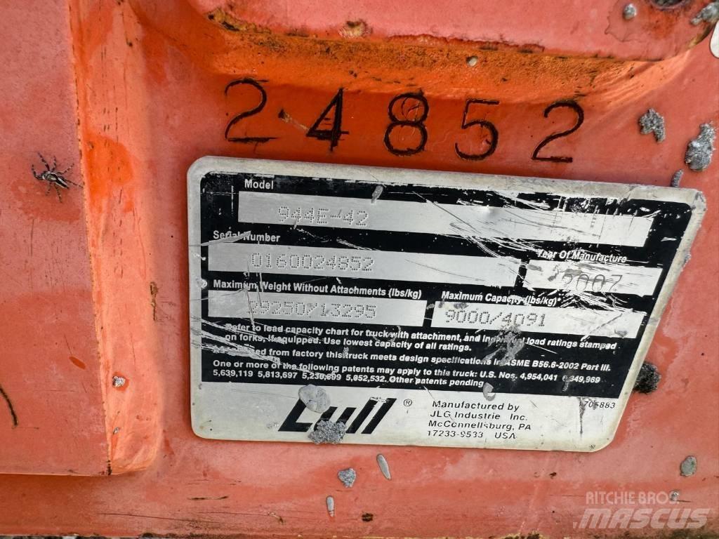 JLG 944 E-42 Teleskopski viličarji