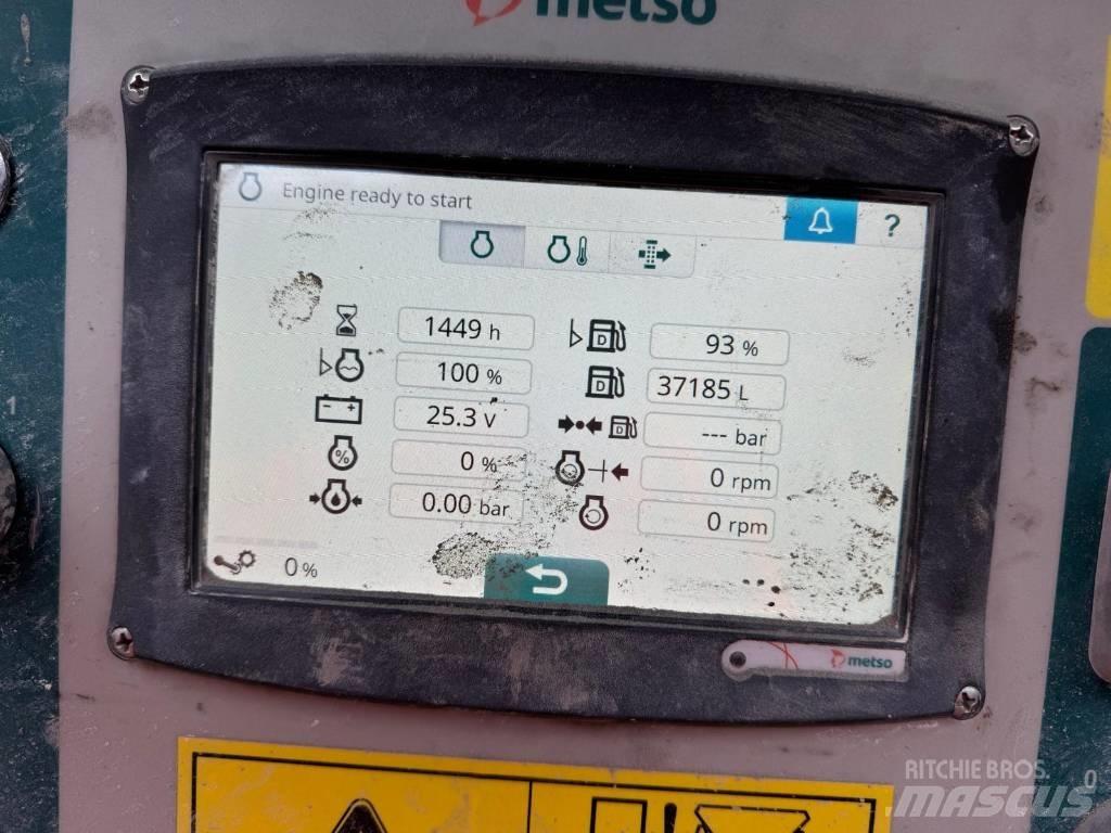 Metso LT300HP Mobilni drobilniki