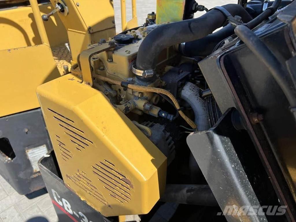 CAT CB 334E Dvojni valjarji