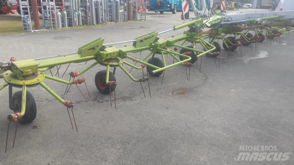 CLAAS VOLTO 1300 T Obračalniki in zgrabljalniki