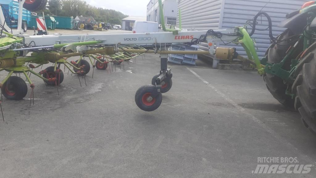 CLAAS VOLTO 1300 T Obračalniki in zgrabljalniki