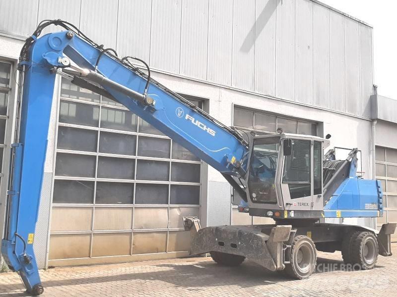 Fuchs MHL 335 E Bagri za prekladanje primarnih/sekundarnih surovin